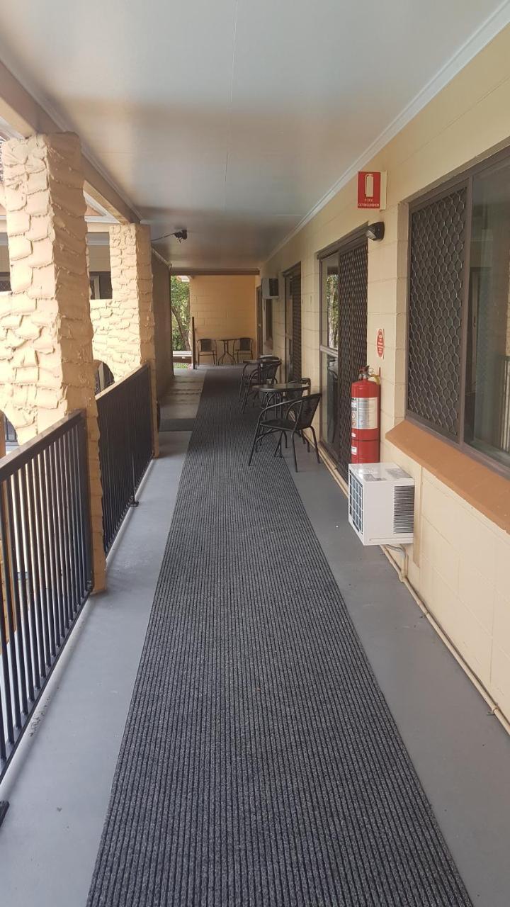 Oasis Inn Apartments Cairns Extérieur photo