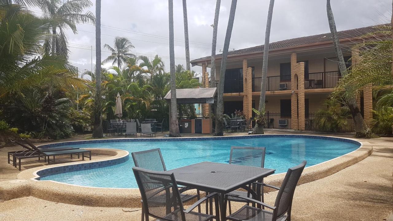 Oasis Inn Apartments Cairns Extérieur photo
