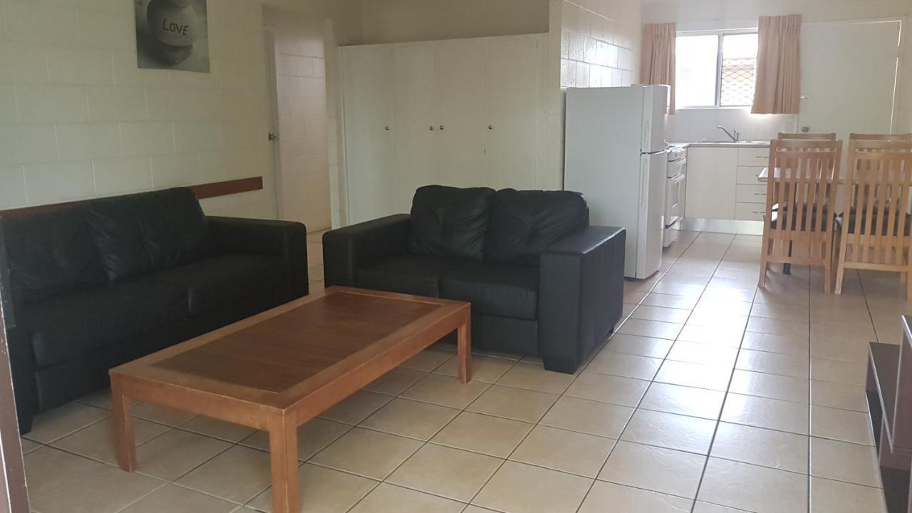 Oasis Inn Apartments Cairns Extérieur photo