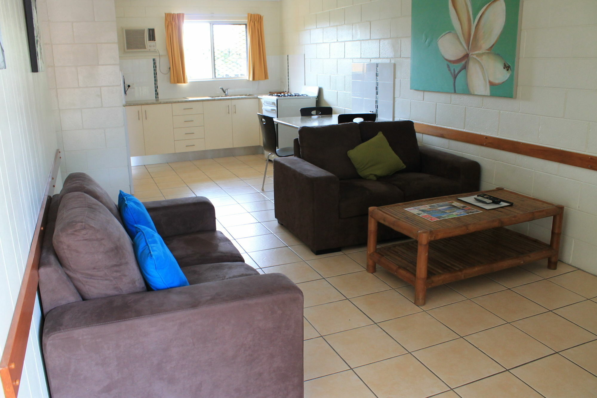 Oasis Inn Apartments Cairns Extérieur photo